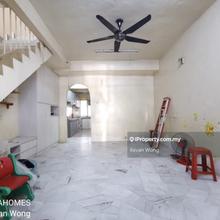Taman Sri Gombak Fasa 9 Landed House Facing Empty Extra Parking