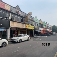 Jenjarom ground floor shoplot for rent facing mainroad last unit