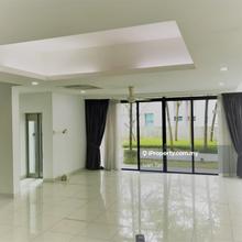 Super Link 4.5 Storey come with lift at Taman Desa Kuala Lumpur
