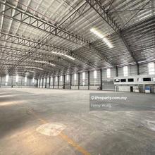 Port Klang Warehouse with Loading Bays and Dock Leveller