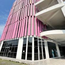 Emporis Kota Damansara, a modern retail unit at level 2 for rent.
