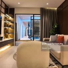 Freehold Bukit Jalil Resort Style Condo, Free Furniture,