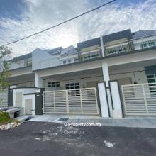 Freehold non bumi Facing empty space
