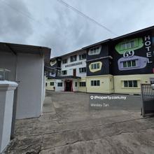Klebang Freehold 3 Storey Boutique hotel For Sale