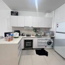 Fully furnished,1room,1bath,1carpark,facing southeast kl city view