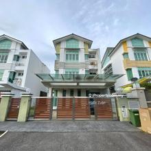 Freehold 3 Storey Bungalow With Land 3200 sqft