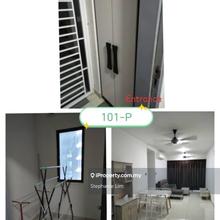 For sale k.l tranders square condominium partially furnished endlot