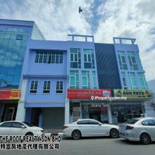 Jalan Yahya Three Storey Shoplot (Ground Floor) For Rent,Muar