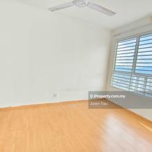 With balcony high floor Amara residence Batu Caves for rent basic unit
