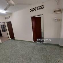 Petaling Jaya Seksyen 8 Single Storey House 4 bedrooms To Let 