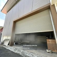 3 storey Warehouse for rent 