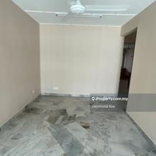 24 hours security,near to mrt station 