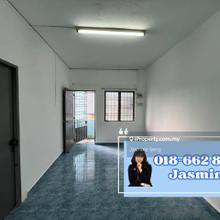 Taman Sri Kluang Flat corner unit for Sale