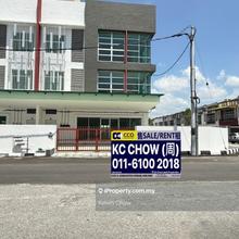 Tasek Ipoh Three Storey Semi-Detached Corner Unit 