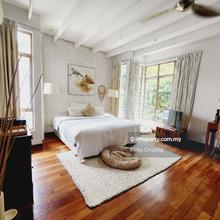 Private corner bungalow 