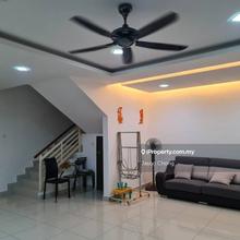 Fully renovated 2.5 storey terrace, Move in condition, Good location