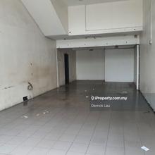 Grd Floor Facing Main Road!! High Exposure! Ready Move in!