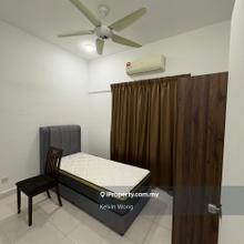 Setiawalk puchong small room for rent