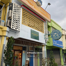 Well Renovated Shoplot for Sale 