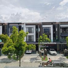 Terrace house for Sale