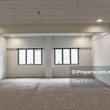 Taipan USJ Shop Office For Rent
