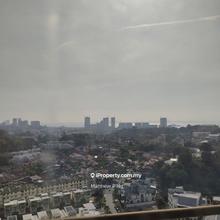 Palm Palladium - Fully Renovated - 1349' - 2 Car Parks -Minden Heights