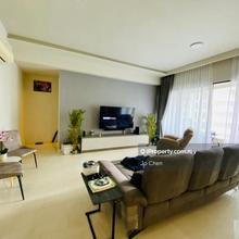 Private lift lobby condo for sale