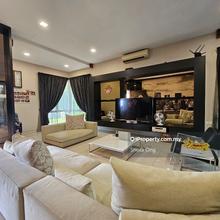 Resort style semi detached house for sale
