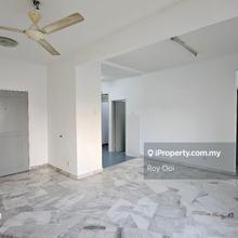 Freehold 850 sqft Starville Apartment USJ Subang Jaya For Sale