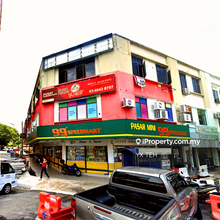 Corner Shop for rent