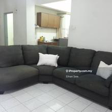 Fully Furnished/Renovated/Mid Floor/Move in Condition/Well Kept Unit
