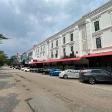 3 storey shoplot For Sale