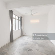 Walking distance to Food Eateries, School, Condo facilities
