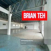 Warehouse Factory at Batu Maung 14000 Land Area Big Parking Space