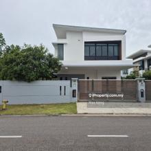 Nusa Duta 3 Double Storey Bungalow Corner 68x100 Renovated Furnished