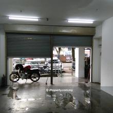 Ground floor shop for rent