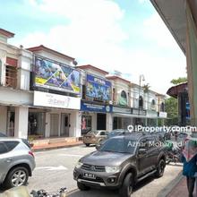 Tenanted 2 storey Shoplot Mutiara Damansara to letgo