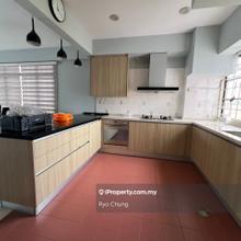 Freehold Big Layout Condo for Sale! 2 carparks 2mins walk to LRT!
