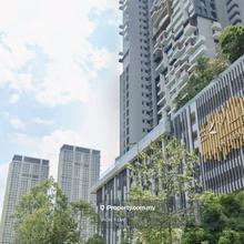 Lelong unit, below market value! Grab it