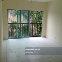 Mid Floor/Basic/Unfurnish/Low Floor Parking/Facing East/Strata Ready/