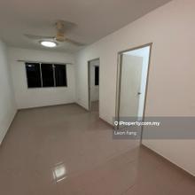 Lestari Apartment, Damansara Damai, Partly furnish unit for sale