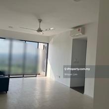 Walking distance to Shop, Aeon, Mcdonald, Hospital and School