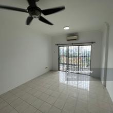Freehold/Renovated/100% Full Loan/Good Condition/Indahria Apartment