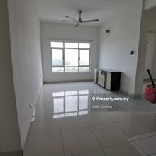 La Thea Condominium 3 Bedroom & 2 Bathroom for Sales
