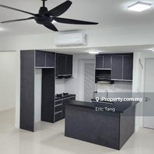 Corner Unit with Balcony, Partial Furnished, 2 Carparks, 2 Air-Cond