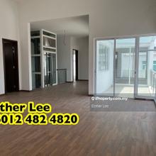 Minden Heights 3storey Semi-detached come with lif.