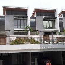 3 Sty sty link house for Rent