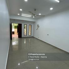 Terrace house for Sale