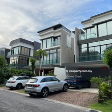 Tranquility resort style semi D in Puchong town centre , Must view