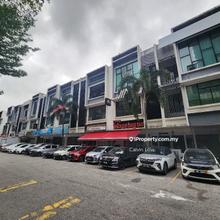 Ground Floor Shop / Prime Location